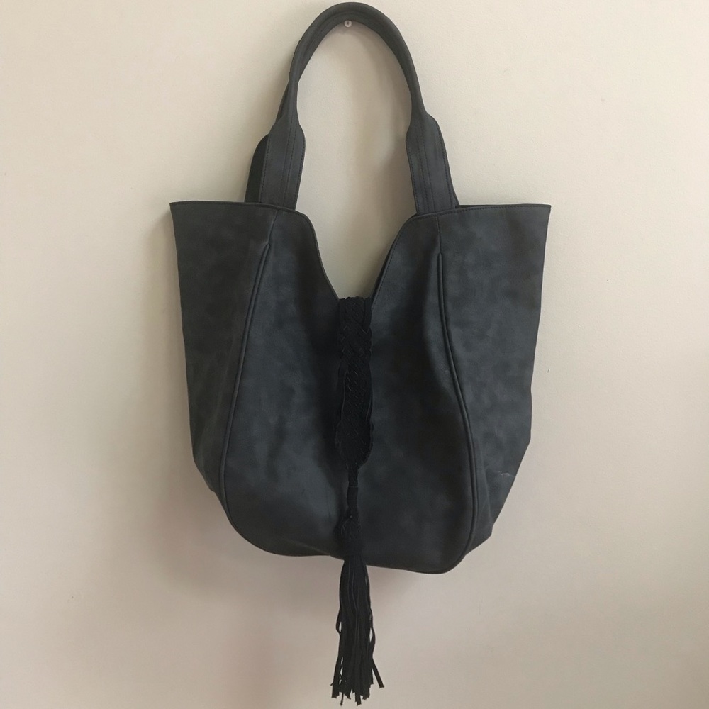 💎 DV Dolce Vita large shoulder bag in black suede